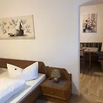 아파트 Gaestehaus Koch 베르왕